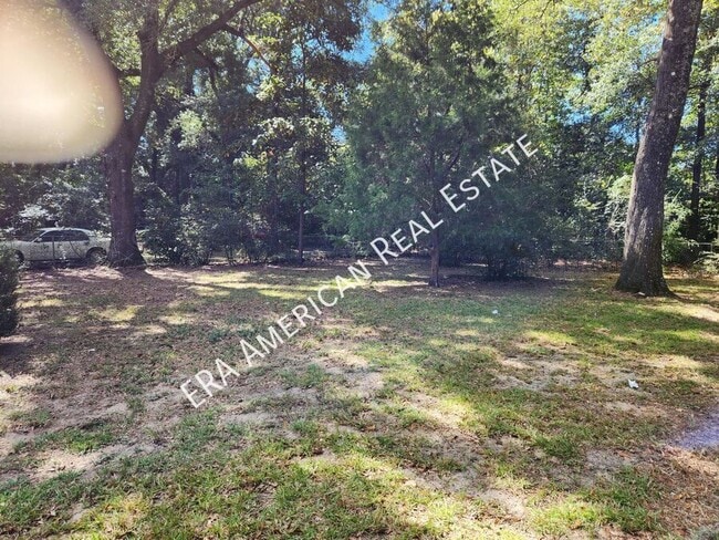 Building Photo - 503 W Griffith Ave