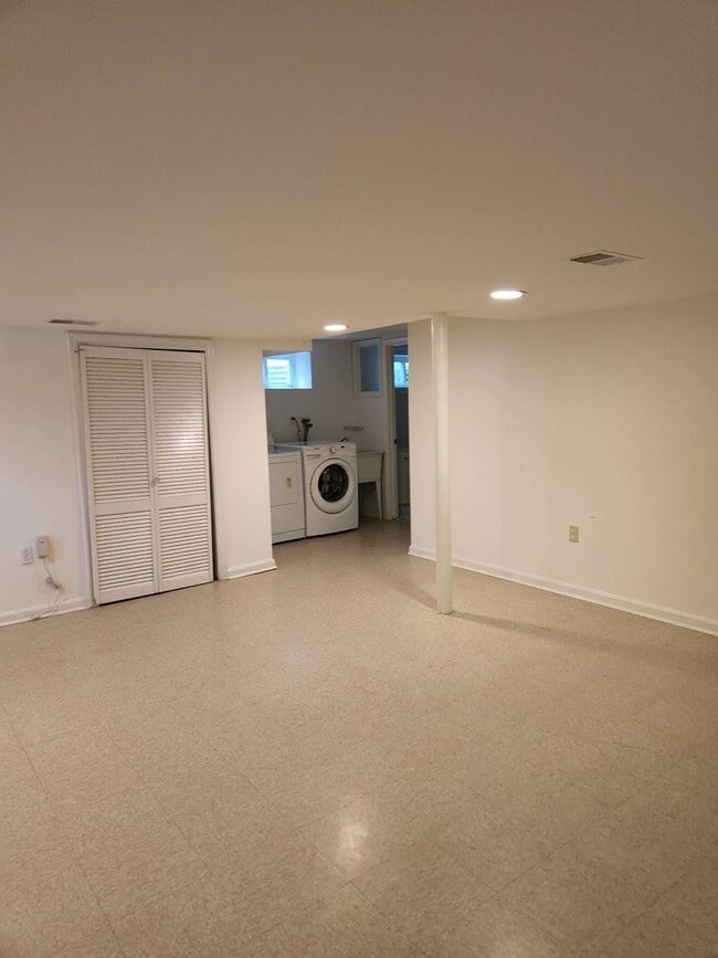 Building Photo - "Coming Soon" AU PARK!! 4 bed/4BATH one car garage!!