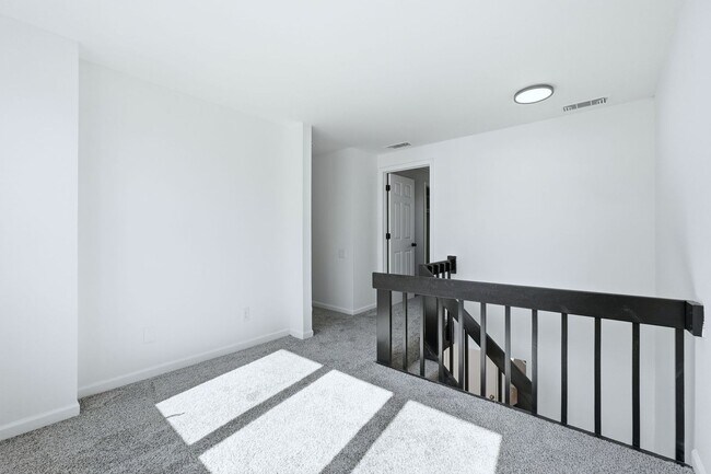 Building Photo - COMING SOON - 3 Bedroom house with updated features and fenced in yard!