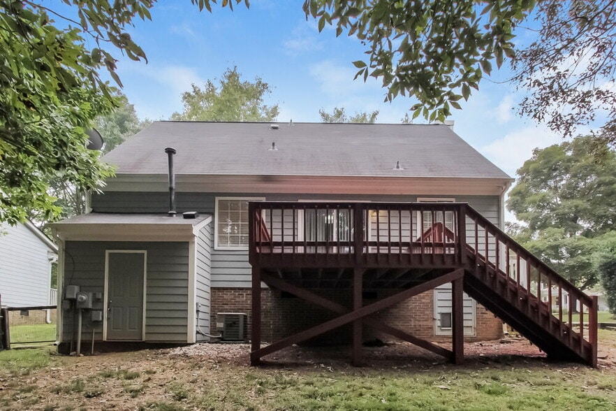 Building Photo - 8307 Houndstooth Dr