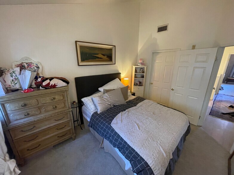 Bedroom 3 - 4600 Don Lorenzo Dr