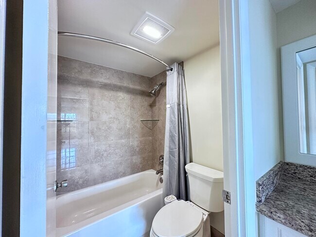 Building Photo - 10777 W Sample Rd