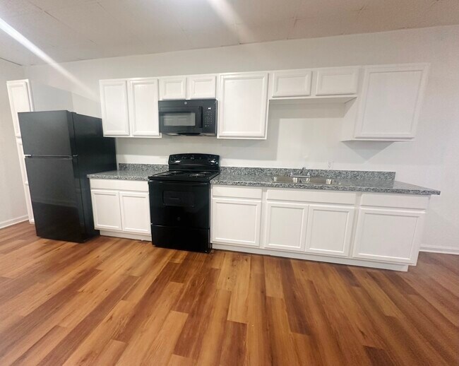 Building Photo - Jean Lafitte