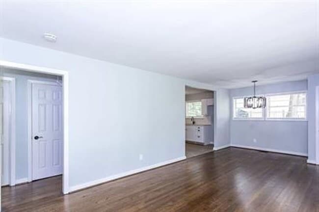 Building Photo - Modern 3BR/2BA Near UAB & Downtown