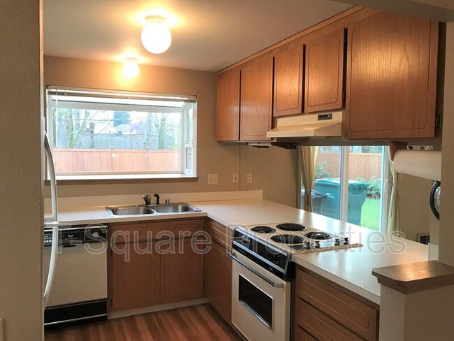 Building Photo - 14616 57th Dr SE