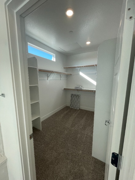 Building Photo - 4803 Lukella Dr