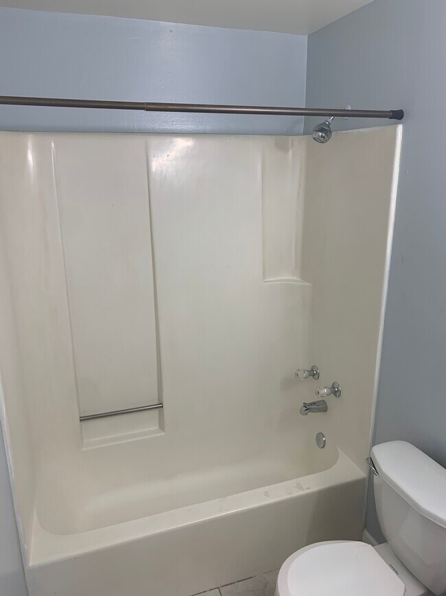 Building Photo - 1420 Menard St