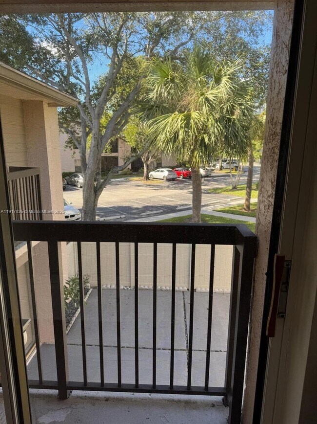 Building Photo - 3451 NW 47th Ave