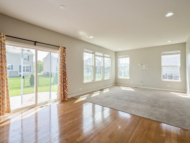 Building Photo - 12285 Ferris Ln
