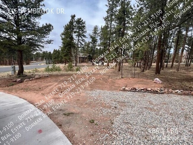 Building Photo - 715 Pembrook Dr