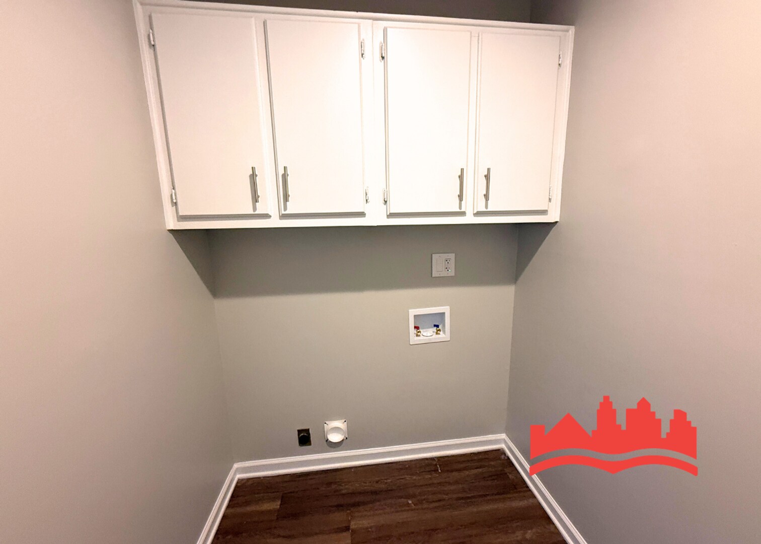 Building Photo - 5950 Beauvoir Dr