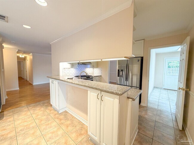 Building Photo - 3915 Potosi Rd