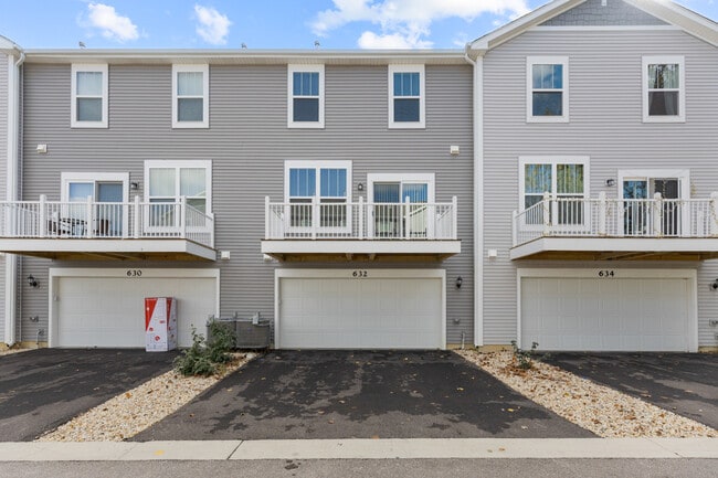 Building Photo - 632 Wolverine Dr