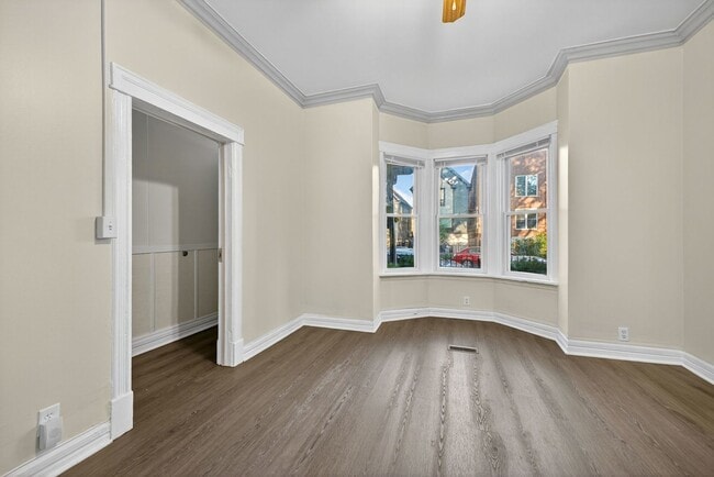 Building Photo - 1922 N Whipple St