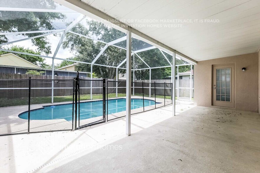 Building Photo - 9820 White Barn Way