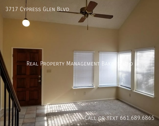 Building Photo - 3717 Cypress Glen Blvd