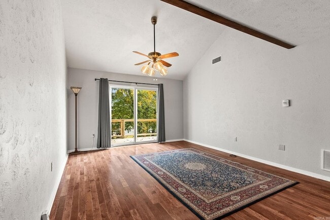 Building Photo - 102 Windwood Ln