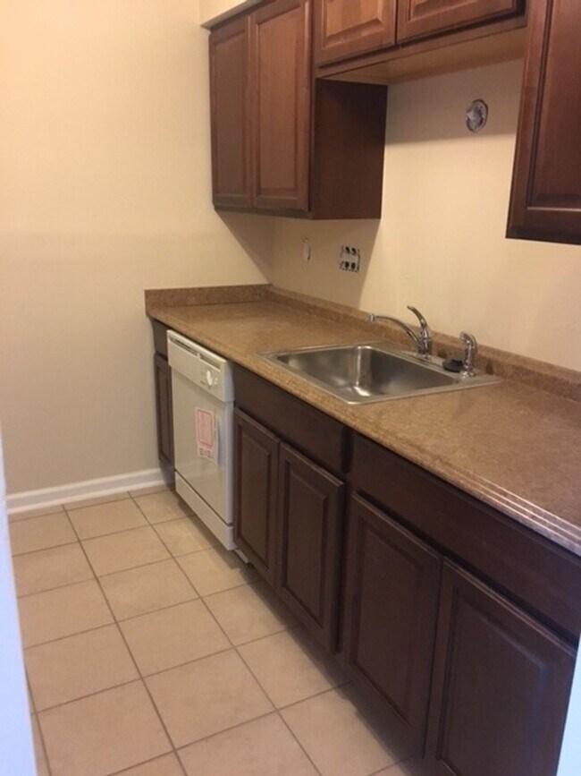 Building Photo - Updated 2 Bedroom Units with w/d hookup in Unit and Central Heat/AC