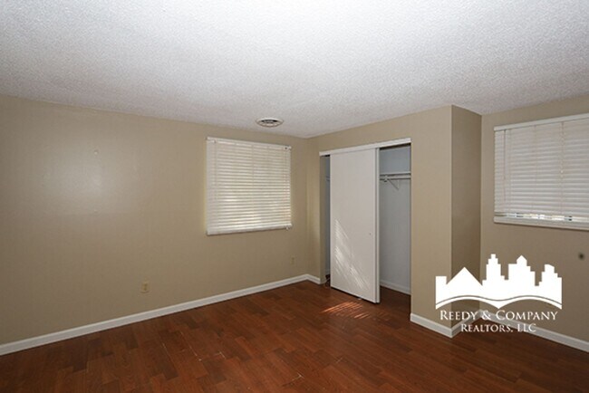 Building Photo - 4400 Spring Harbor Dr