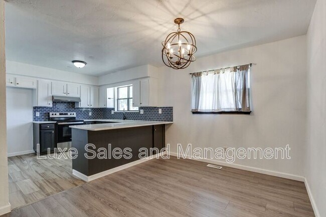 Building Photo - 612 NW 139th St
