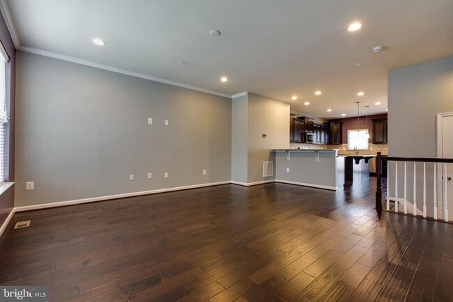Building Photo - 1314 Hawthorn Dr
