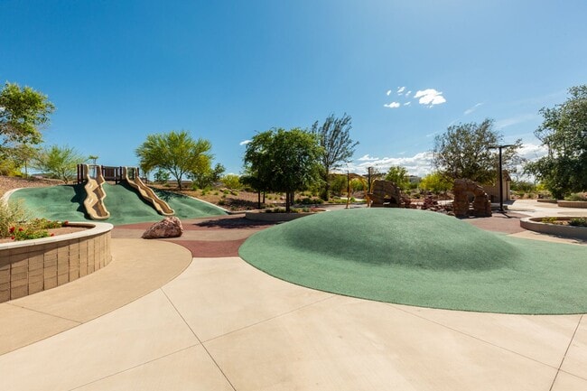 Building Photo - Gorgeous one story 4 bedroom 2 Bathroom Ho...