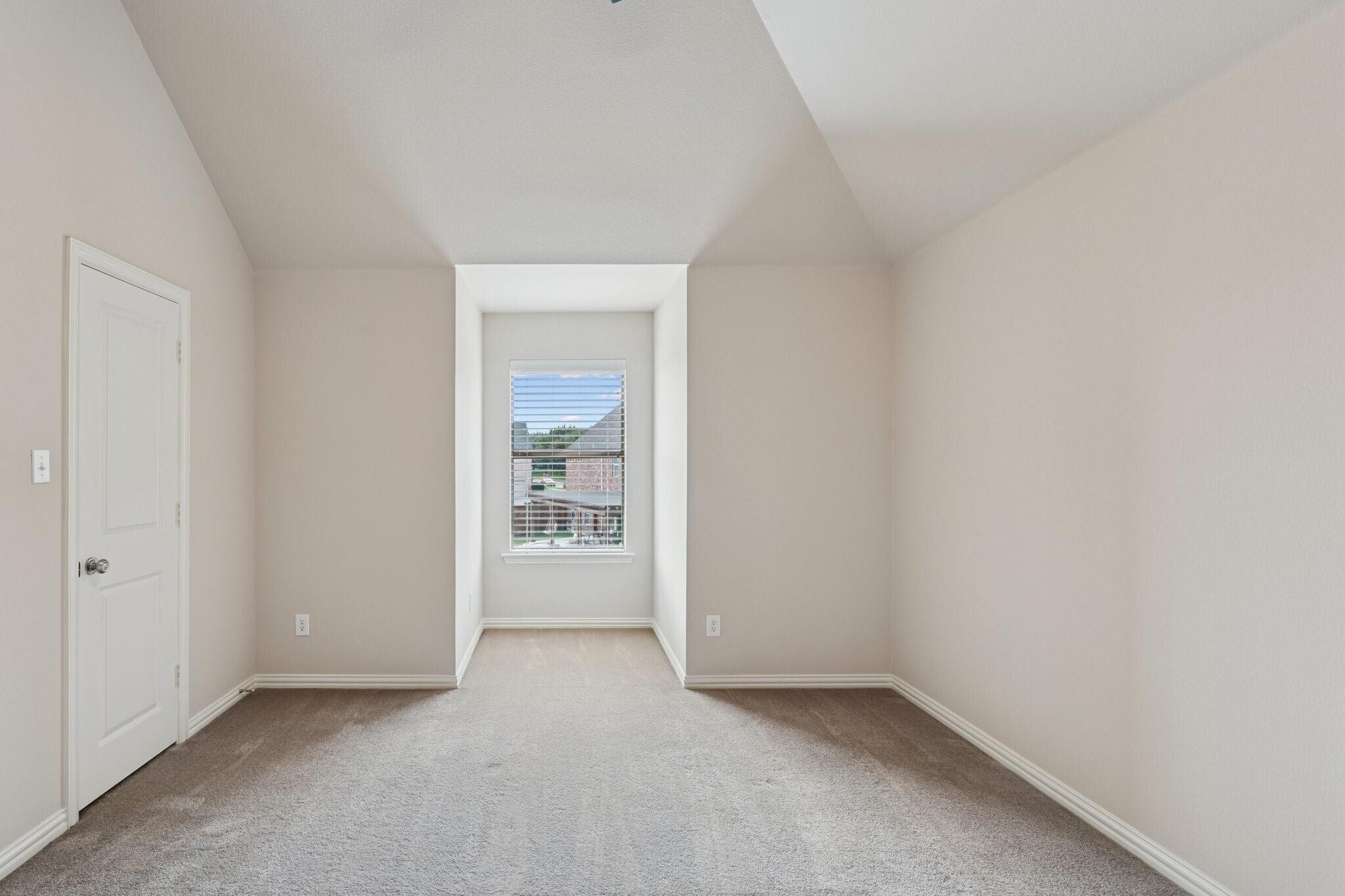 Building Photo - 4407 Lindenwood Dr