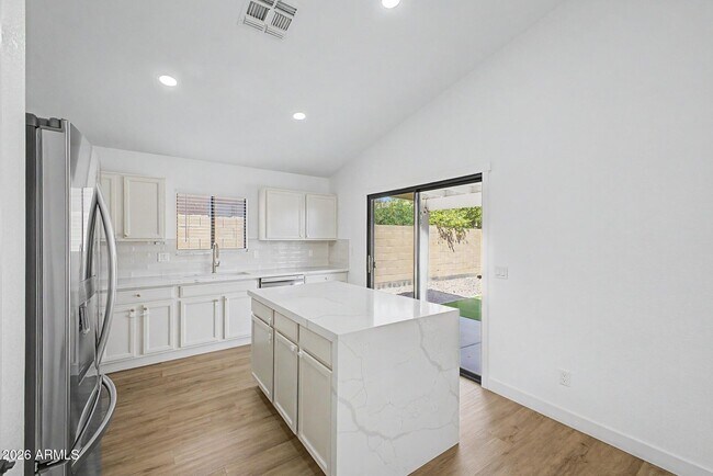 Building Photo - 16813 N 113th Ave