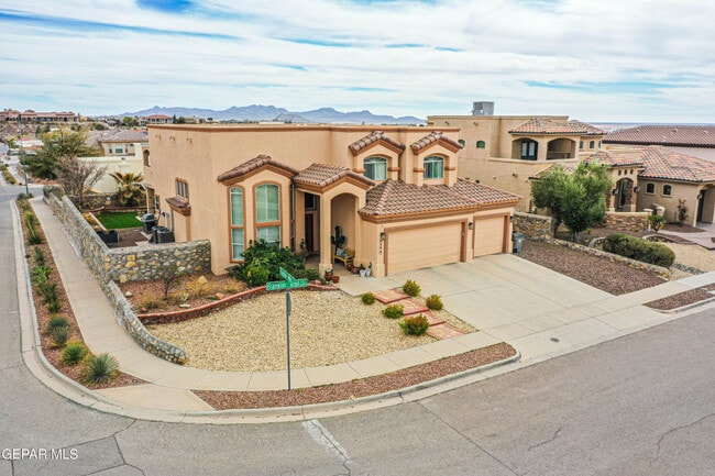Building Photo - 6300 Franklin Trail Drive