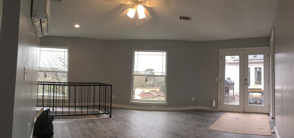 Building Photo - 553 Bruning Ln