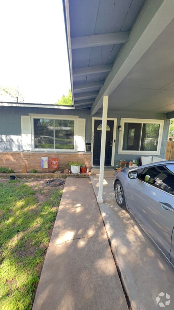 Building Photo - 3 Bedroom Home in Crestview!