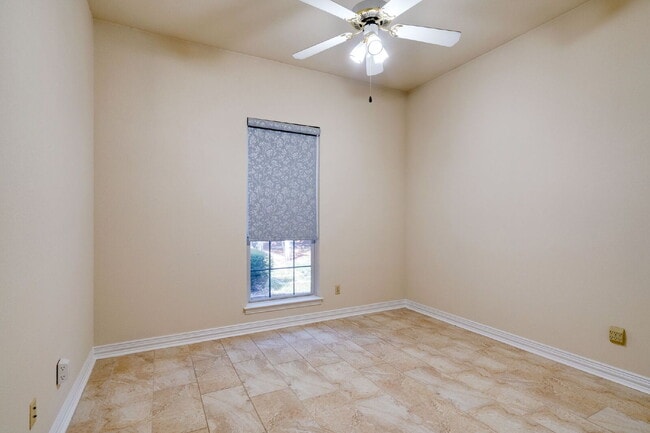 Building Photo - "Stately Gated 5-Bedroom Estate With Pool, Custom Details & Abundant Living Space!"