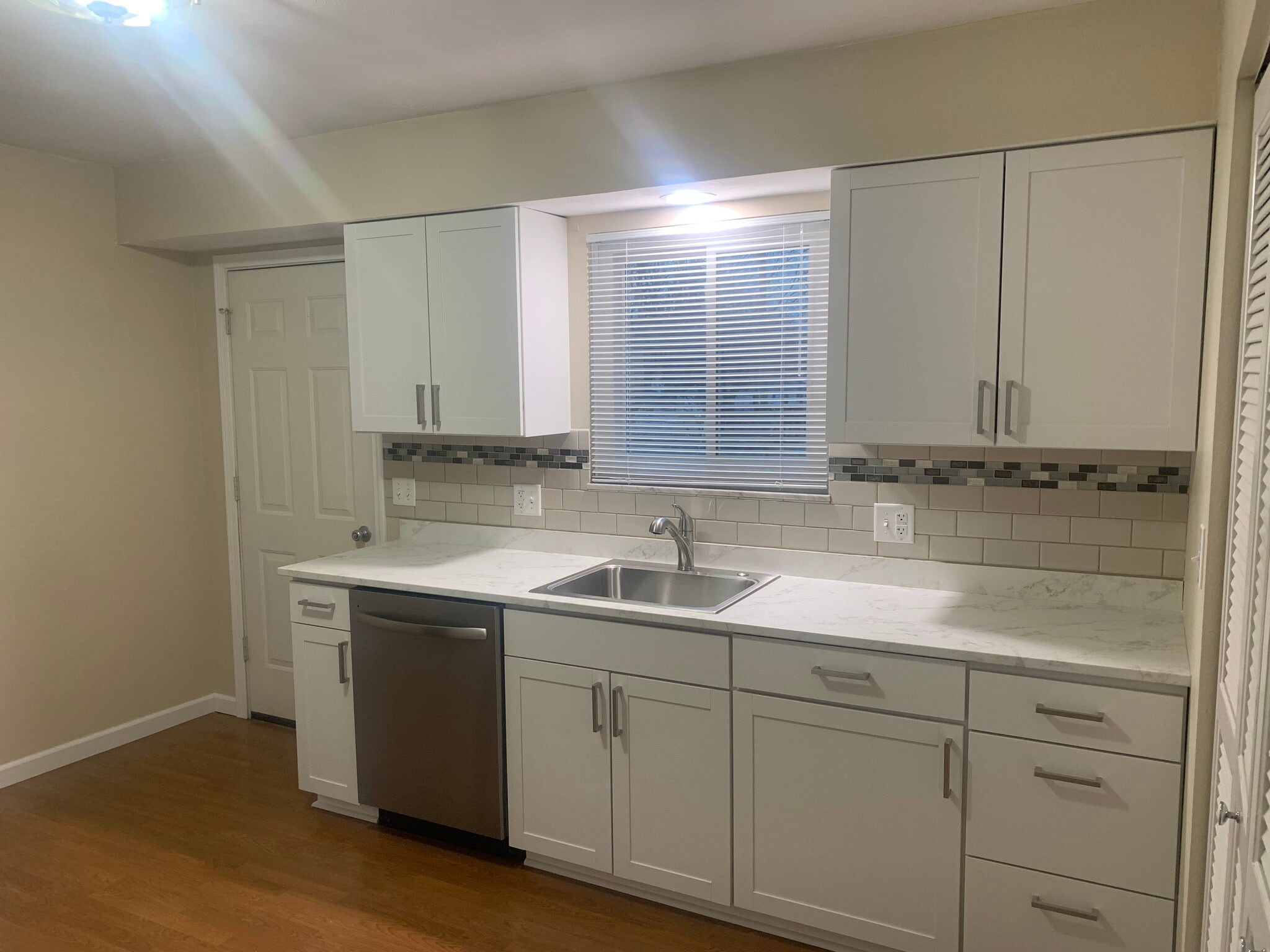 Kitchen III - 433 Mason St