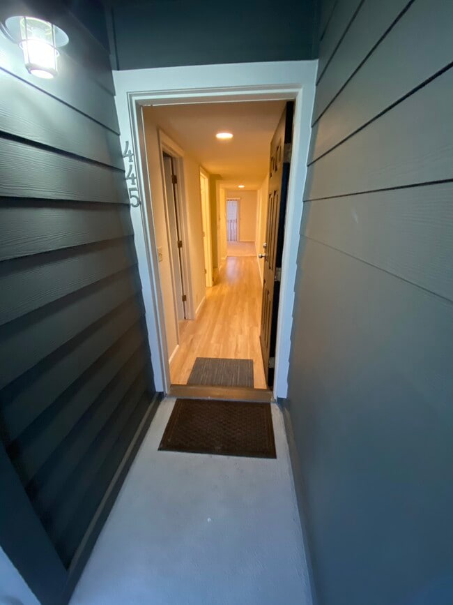 Entry Hall - 445 Willow Ave