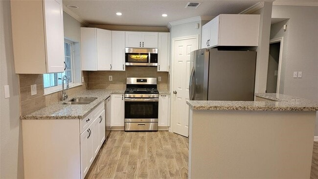 Building Photo - 9630 E Savile Cir