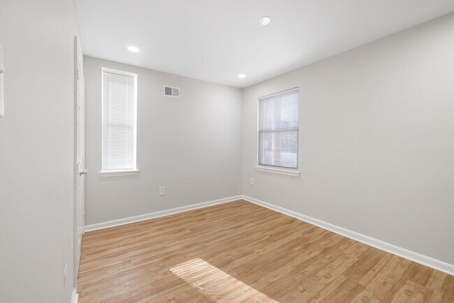 Building Photo - 2602 Ulman Ave