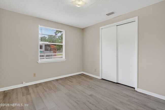 Building Photo - 4257 Packard Dr