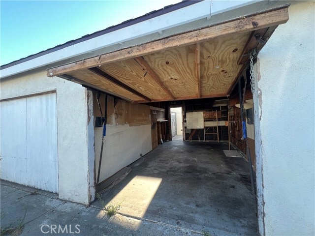 Building Photo - 1256 N Fries Ave