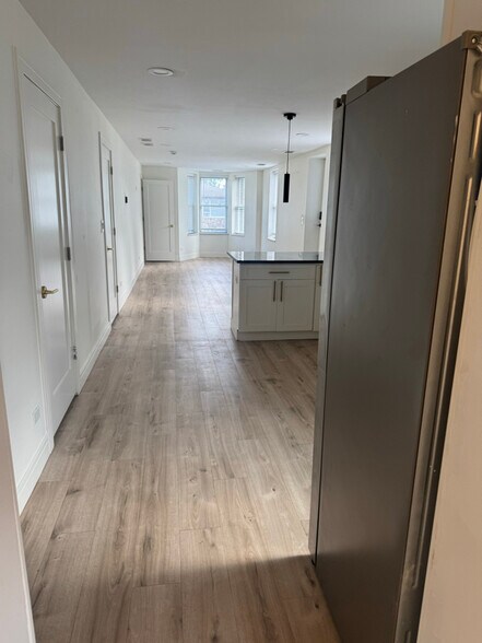 Building Photo - 4036 Amelia Ave