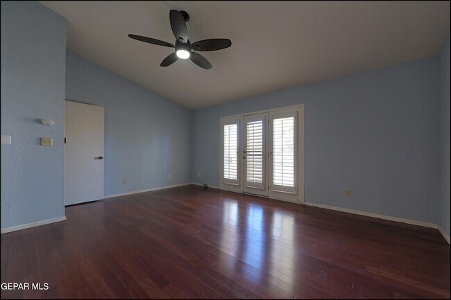 Building Photo - 601 Firedale Ln