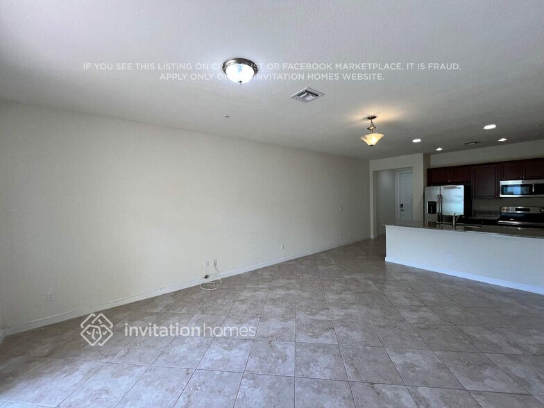 Building Photo - 9731 SW Purple Martin Way