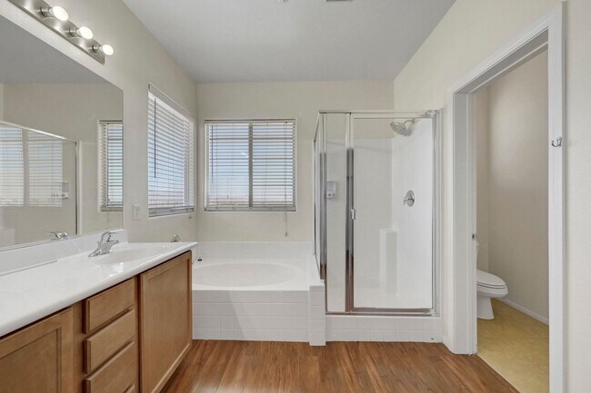 Building Photo - 8904 Nautilus Vista Ct