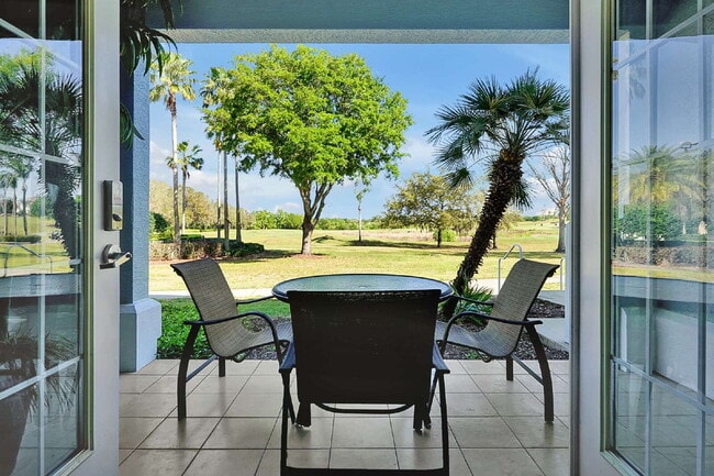 Building Photo - "Fully Furnished 3-Bedroom Condo in Desirable Heritage Crossing"