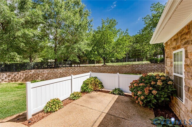 Building Photo - 7301 Norwood Pond Pl