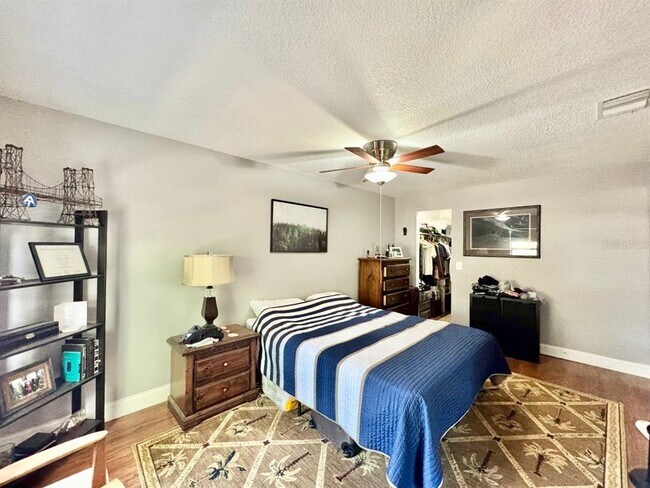 Building Photo - 5216 Tennis Ct Cir