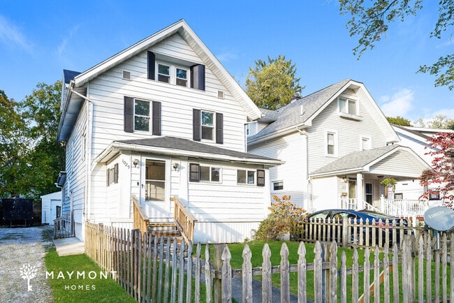 Building Photo - 1029 Bloomfield Ave