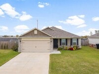 Building Photo - Spacious 3 Bed 2 Bath Home with 2 car garage and large backyard. Broken Arrow Schools!