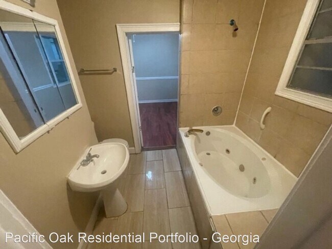 Building Photo - 3 br, 2 bath House - 5791 Redan Rd