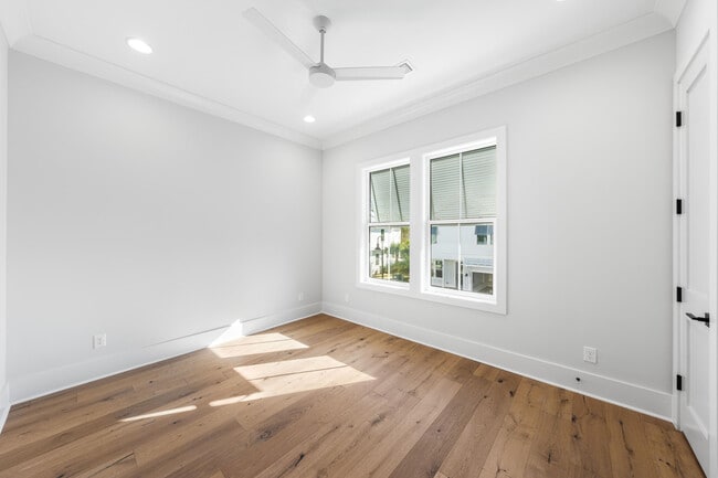 Building Photo - 520 S County Hwy 393