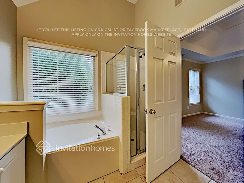 Building Photo - 4559 Silver Peak Pkwy